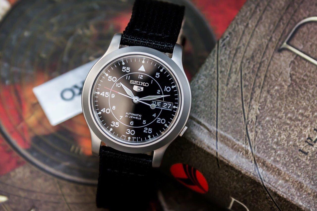 Đồng hồ quân đội Seiko 5 SNZG09J trải nghiệm sự bền bỉ cực chất tới 20 năm