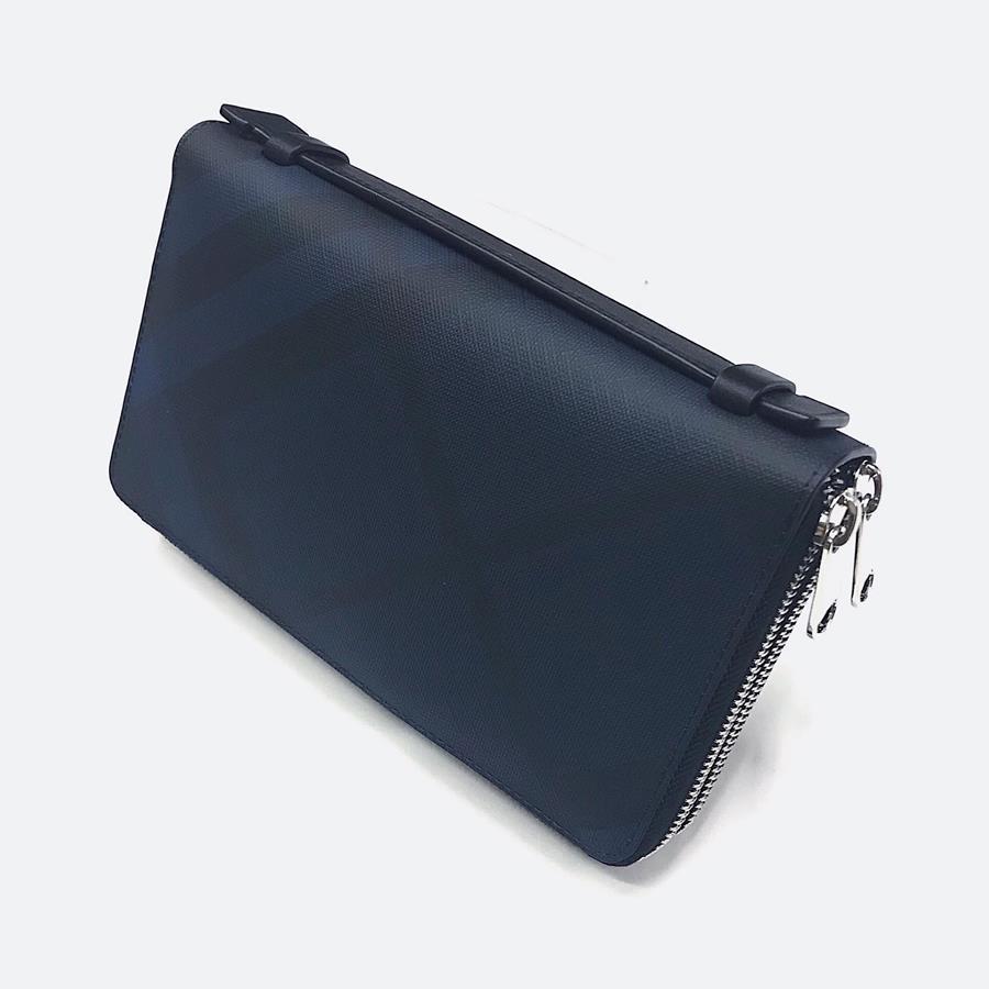 Mua Ví Burberry London England Double Zippy Clutch In Navy Giá Rẻ