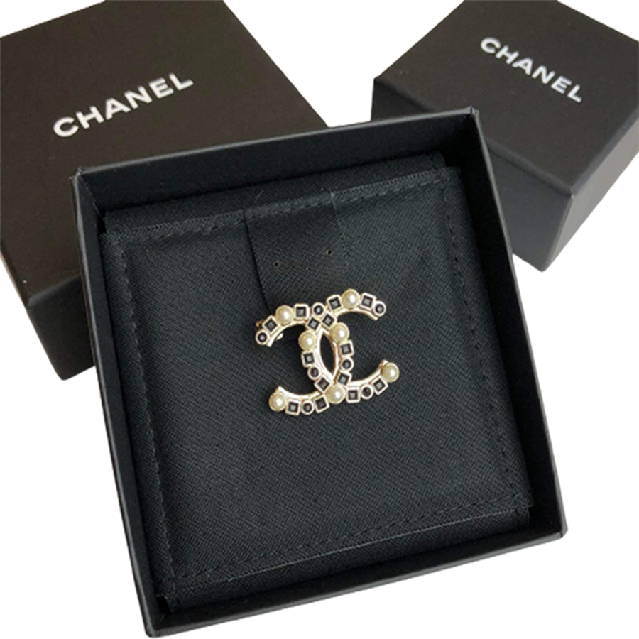 Mua Cài Áo Chanel Brooch CC Logo Pearl Crystal - Chanel - Mua tại Vua Hàng  Hiệu h044955