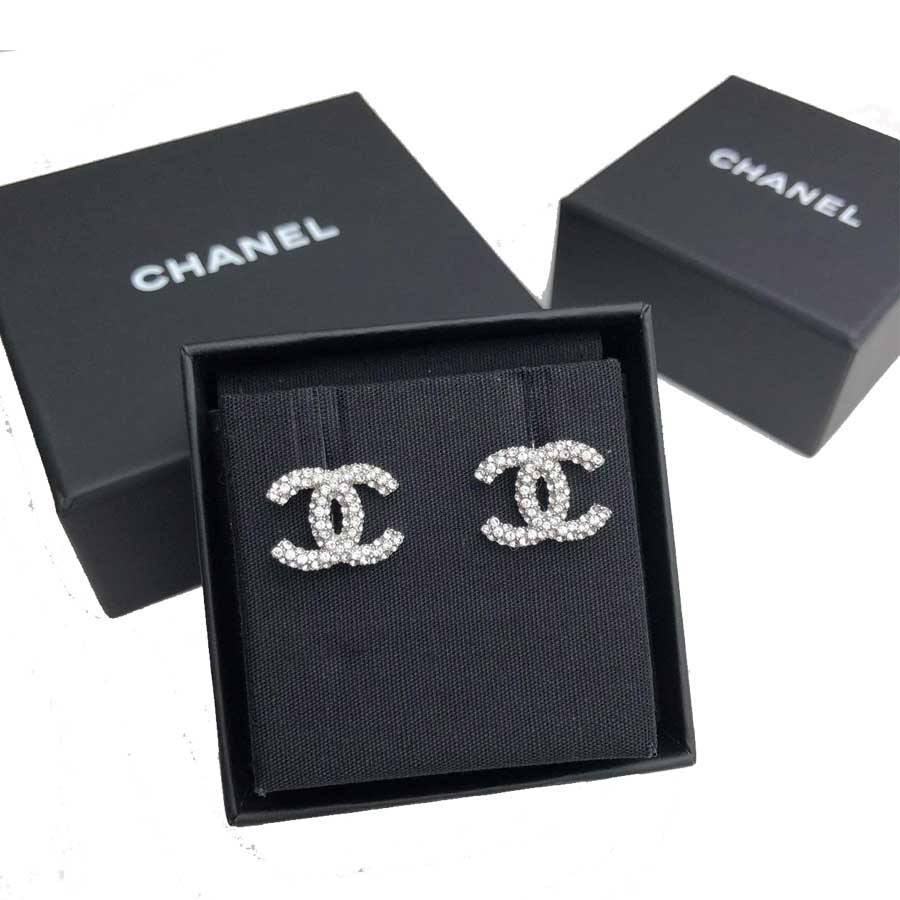 Cc earrings Chanel Gold in Metal  30404714