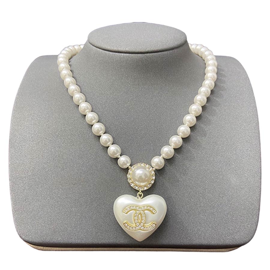 Mua Dây Chuyền Chanel Pearl and Crystal Necklace Ngọc Trai Đính Đá  Chanel   Mua tại Vua Hàng Hiệu h064827