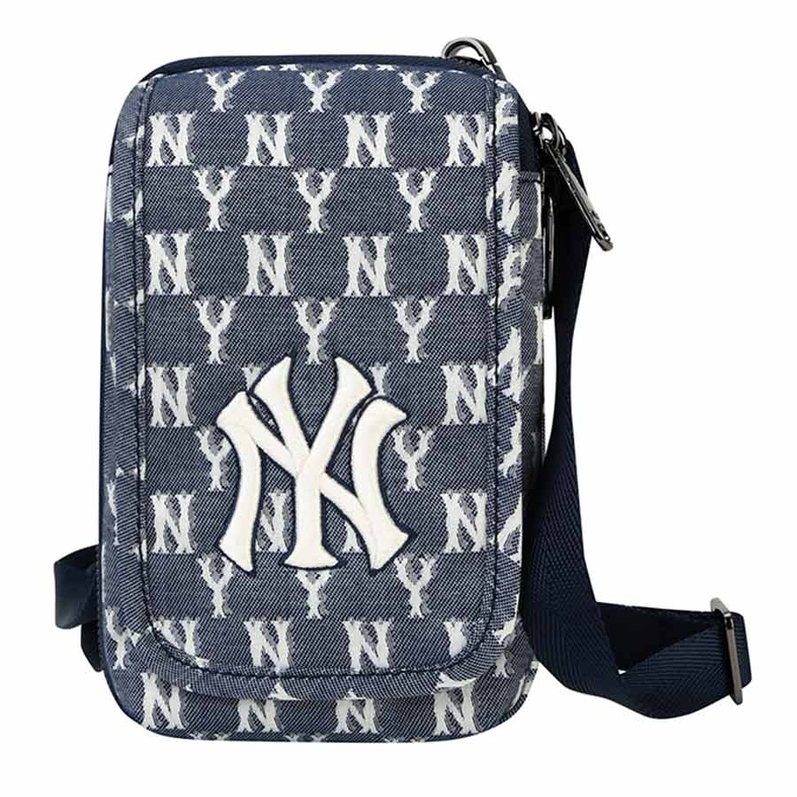 0333  HÀNG CHÍNH HÃNG  TÚI ĐEO CHÉO MLB Jacquard Cross Bag New York  MỘC  SHOES
